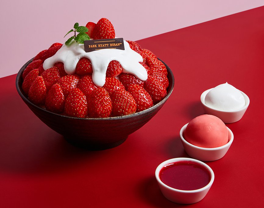 Park Hyatt Busan Lounge Strawberry Bingsu 파크 하얏트 부산 라운지 딸기 빙수